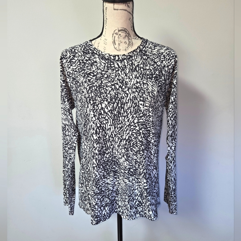 Athleta Long Sleeve Shirt In Medium